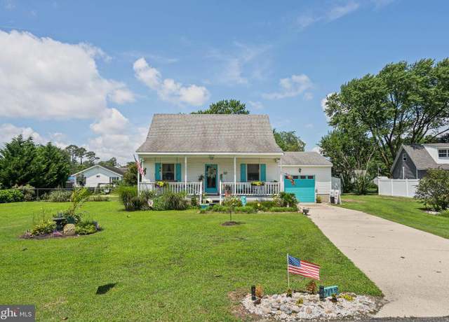 Property at 202 Chapel Of Ease St, Dagsboro, DE 19939, 4 beds, 2 baths