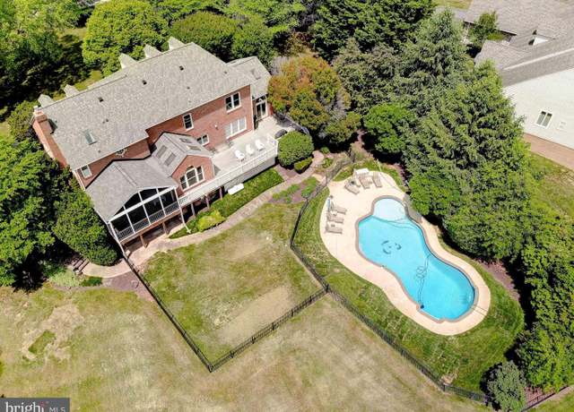Property at 853 Davidson Xing, Davidsonville, MD 21035, 5 beds, 4.5 baths