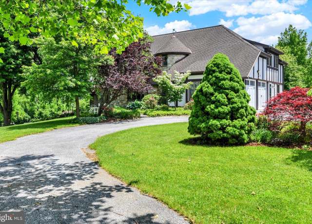 Property at 955 Lucabaugh Mill Rd, Westminster, MD 21157, 3 beds, 2.5 baths