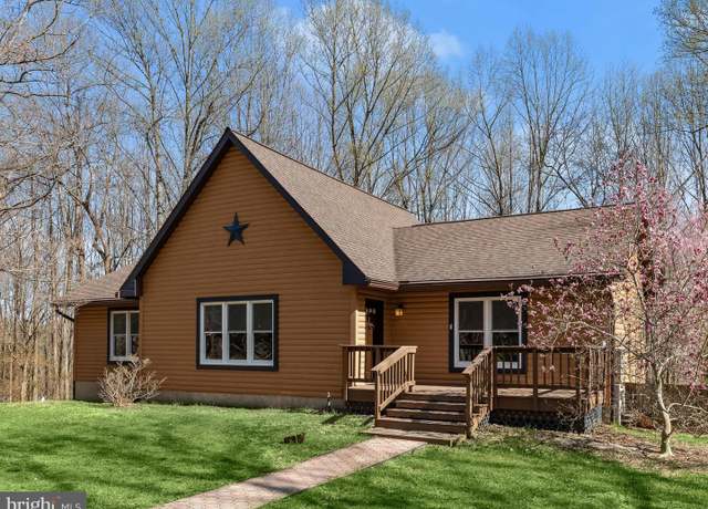 Property at 12113 Frederick Rd, Ellicott City, MD 21042, 3 beds, 2 baths