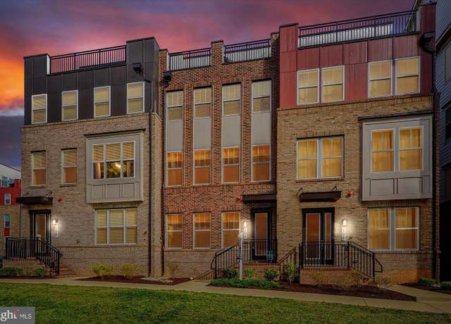 Property at 104 Salinger Dr, Gaithersburg, MD 20878, 4 beds, 4.5 baths