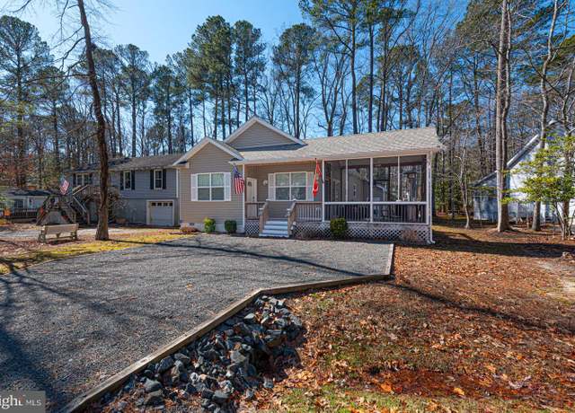 Property at 29 Burr Hill Dr, Berlin, MD 21811, 3 beds, 2 baths