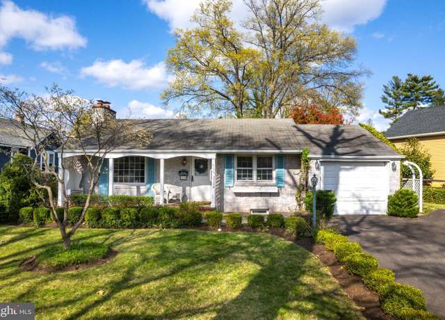 Property at 435 1st Ave, Haddon Heights, NJ 08035, 4 beds, 1.5 baths