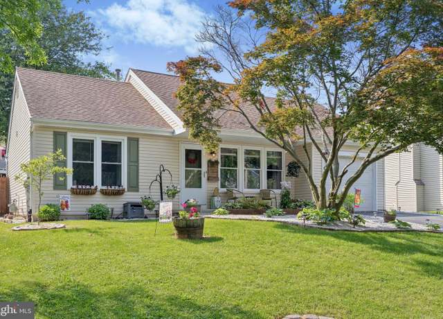 Property at 984 Rill Rd, Reading, PA 19606, 2 beds, 1 bath