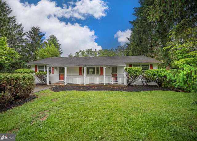 Property at 1019 Howellville Rd, Berwyn, PA 19312, 3 beds, 3 baths