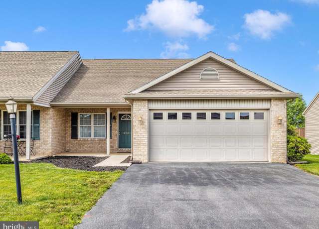 Property at 262 Lantern Ln, Chambersburg, PA 17201, 3 beds, 2 baths