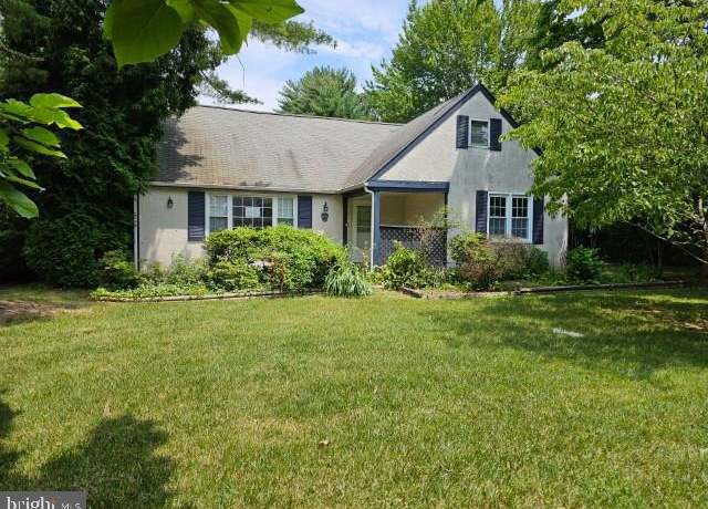 Property at 604 Ardross Ave, Ambler, PA 19002, 4 beds, 2 baths