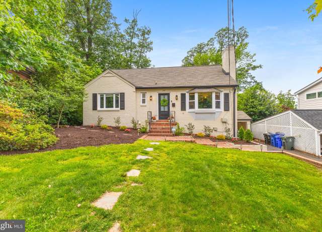 Property at 2318 N Upton St, Arlington, VA 22207, 4 beds, 2.5 baths