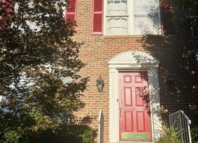 Property at 13939 Waterflow Pl, Centreville, VA 20121, 3 beds, 3.5 baths