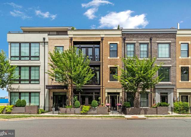 Property at 20334 Northpark Dr, Ashburn, VA 20147, 4 beds, 4 baths