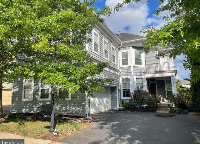 Property at 8341 Tillett Loop, Manassas, VA 20110, 4 beds, 3 baths