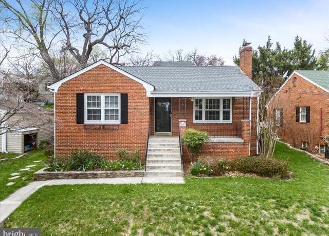Property at 127 Latane St, Winchester, VA 22601, 3 beds, 2 baths