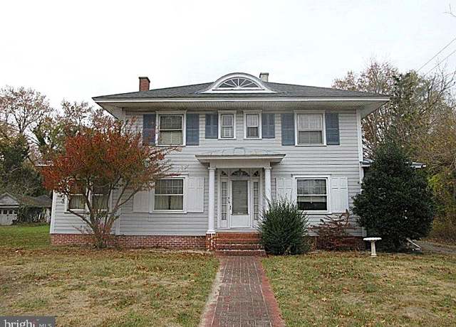 Property at 110 W Market St, Georgetown, DE 19947, 4 beds, 2.5 baths