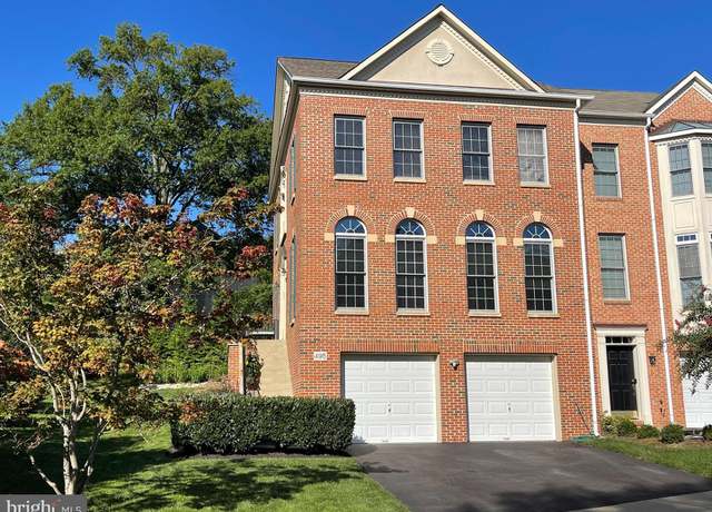 Photo of 495 Winding Rose Dr, Rockville, MD 20850