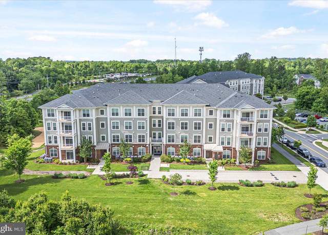 Property at 3911 Doc Berlin Dr #14, Silver Spring, MD 20906, 1 bed, 1.5 baths