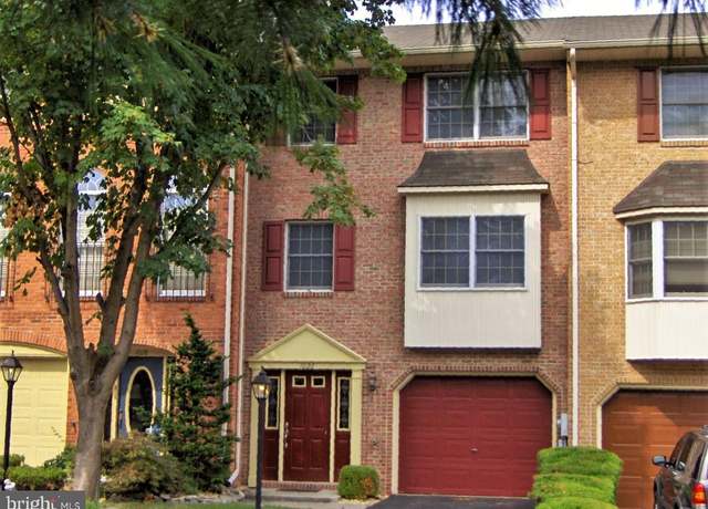 Property at 1026 Lindsay Ln, Hagerstown, MD 21742, 3 beds, 3 baths