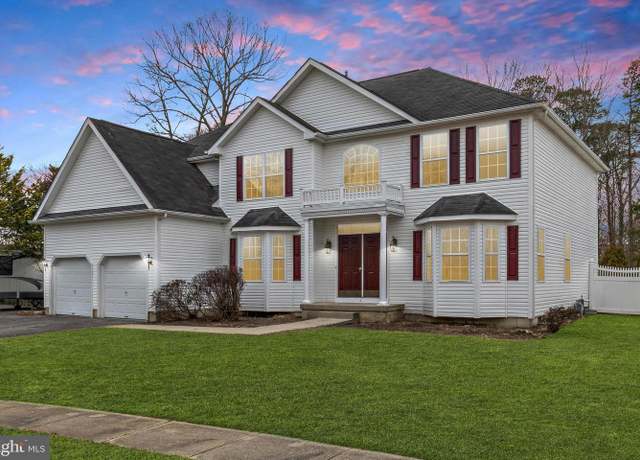 Property at 5 Emerald Dr, Egg Harbor Township, NJ 08234, 4 beds, 2.5 baths
