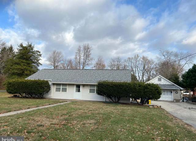 Property at 623 S Church St, Mount Laurel, NJ 08054, 4 beds, 1 bath