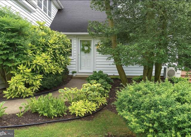 Property at 10 Wilson Ave, Clementon, NJ 08021, 3 beds, 2 baths