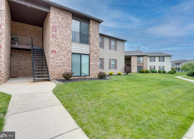 Property at 18 Kent Pl, Sewell, NJ 08080, 2 beds, 1.5 baths