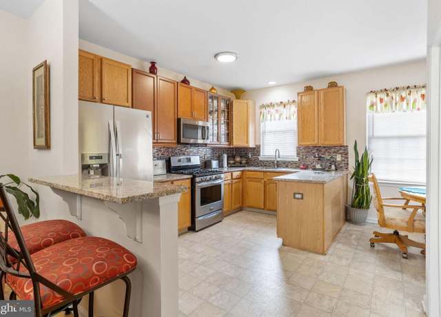 Property at 145 Jackson St, Trenton, NJ 08611, 3 beds, 3.5 baths