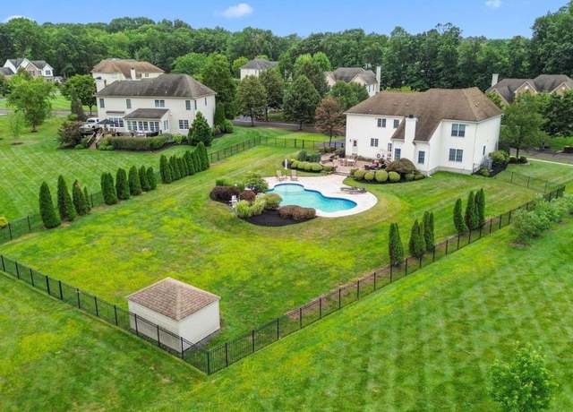 Property at 39 Paige Trl, Perkasie, PA 18944, 4 beds, 3.5 baths