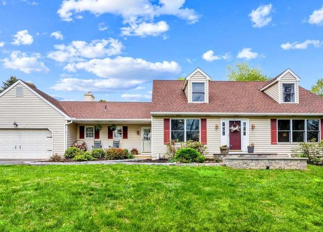 Property at 101 Kinston Ln, Downingtown, PA 19335, 4 beds, 2.5 baths