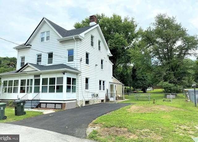 Property at 1802 Olive St, Coatesville, PA 19320, 3 beds, 2 baths