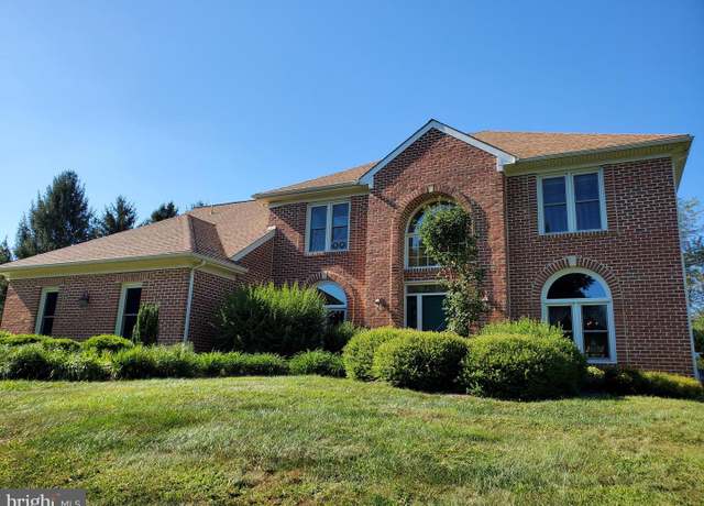 Property at 798 Merrimac Ln, Kennett Square, PA 19348, 4 beds, 2 baths
