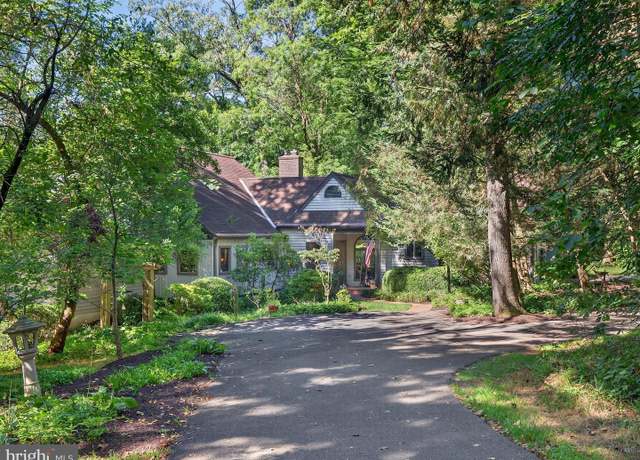 Property at 595 Netzley Dr, Denver, PA 17517, 3 beds, 2.5 baths