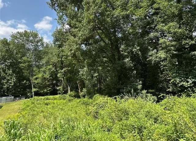 Property at 0 Pinewood Dr, East Stroudsburg, PA 18302