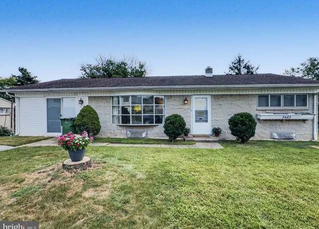 Property at 2482 Berkshire Ln, Dover, PA 17315, 5 beds, 2 baths
