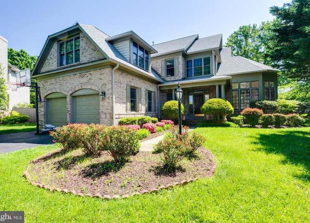 Property at 1489 Broadstone Pl, Vienna, VA 22182, 5 beds, 4.5 baths