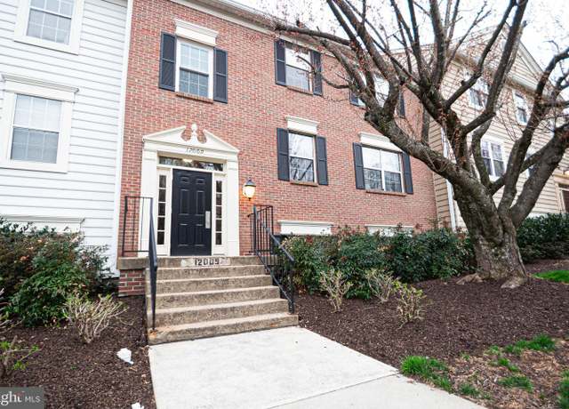Property at 12009 Golf Ridge Ct #101, Fairfax, VA 22033, 3 beds, 2 baths