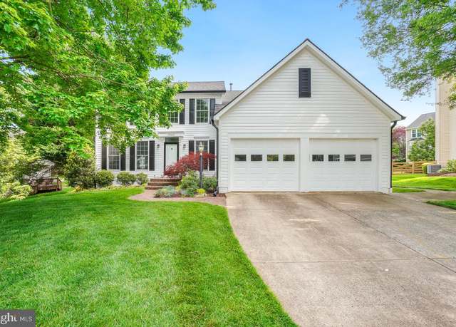 Property at 20662 Ashleaf Ct, Sterling, VA 20165, 4 beds, 3.5 baths