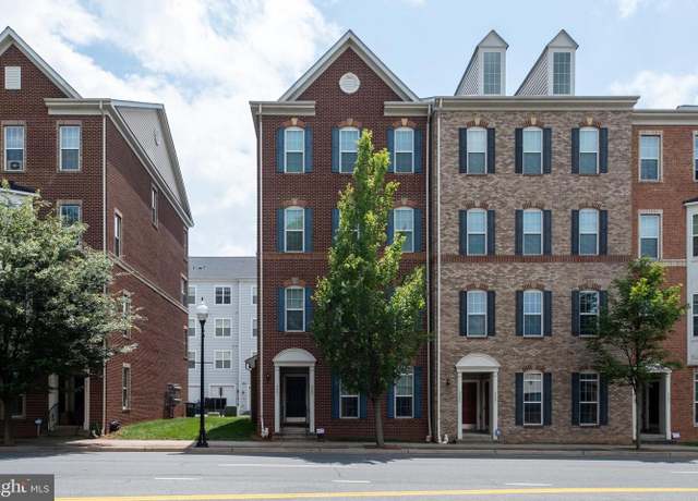 Property at 9583 Center St, Manassas, VA 20110, 3 beds, 2.5 baths