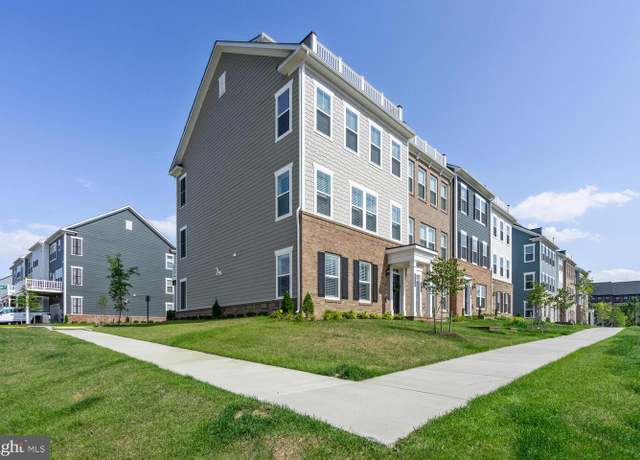 Property at 17300 Turnstone Dr, Dumfries, VA 22026, 4 beds, 3 baths
