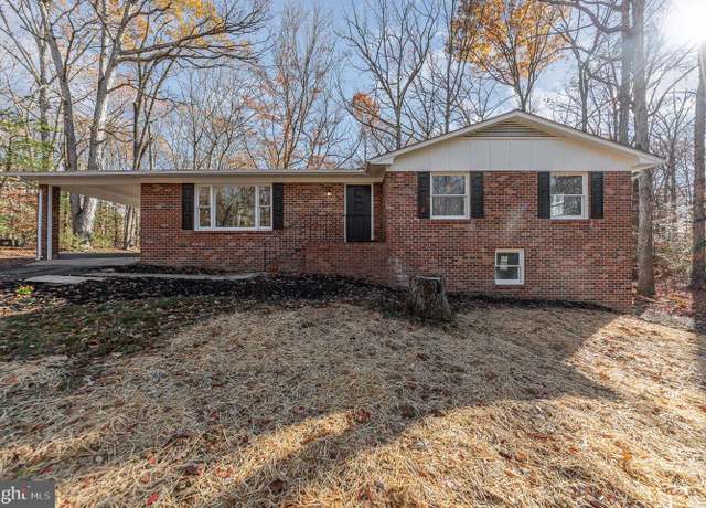 Property at 85 Chapel Heights Dr, Fredericksburg, VA 22405, 3 beds, 2 baths