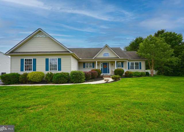 Property at 13 Fairway Ave, Georgetown, DE 19947, 3 beds, 2 baths
