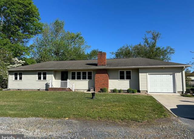 Property at 205 Lewis Dr, Laurel, DE 19956, 3 beds, 1.5 baths