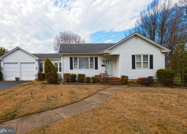 Property at 30 Cooper Ave, Marlton, NJ 08053, 3 beds, 2 baths