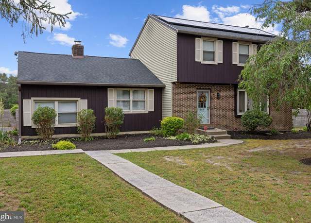 Property at 868 Willow Way, Atco, NJ 08004, 4 beds, 1.5 baths