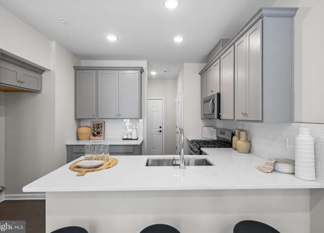 Property at 714 Parker Blvd, Princeton Junction, NJ 08550, 2 beds, 2 baths