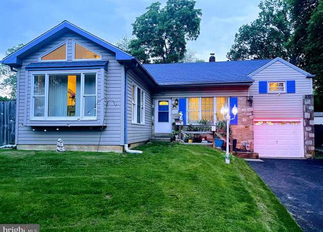 Property at 60 Hamilton Dr, Warminster, PA 18974, 4 beds, 2.5 baths