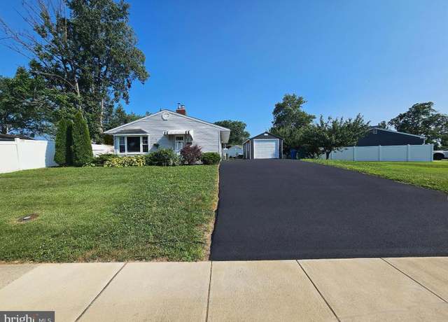 Property at 72 Basswood Rd, Levittown, PA 19057, 3 beds, 1 bath