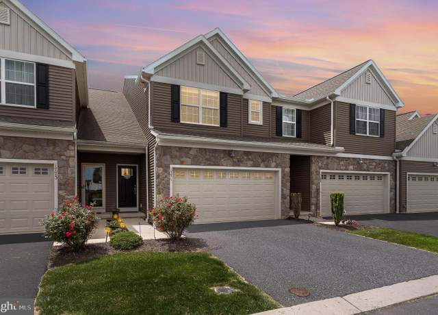 Property at 1771 Shady Ln, Mechanicsburg, PA 17055, 3 beds, 2.5 baths