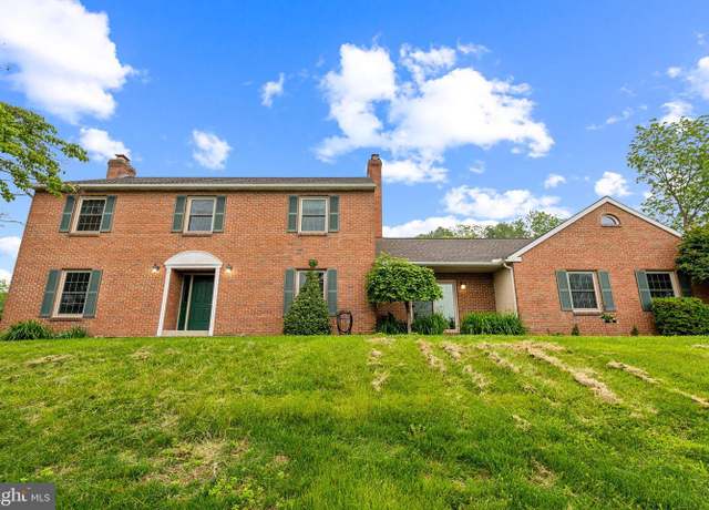 Property at 550 Font Rd, Downingtown, PA 19335, 4 beds, 2.5 baths