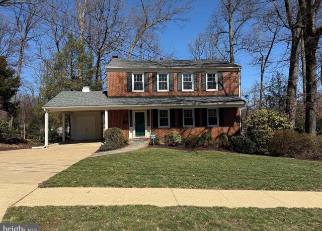 Property at 8912 Moreland Ln, Annandale, VA 22003, 4 beds, 3 baths