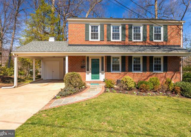 Property at 8912 Moreland Ln, Annandale, VA 22003, 4 beds, 3 baths