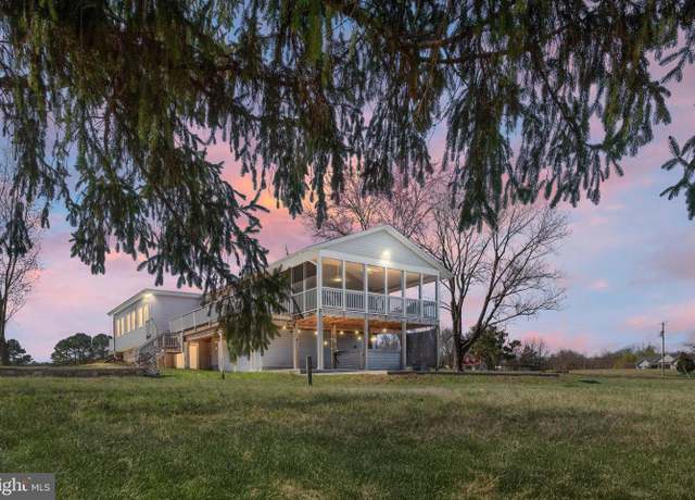 Property at 26 Lake Ct, Bumpass, VA 23024, 5 beds, 4 baths